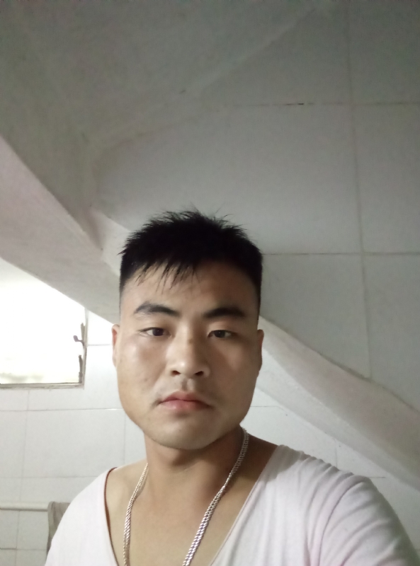 落叶知秋的第一张照片--肇庆中老年相亲网