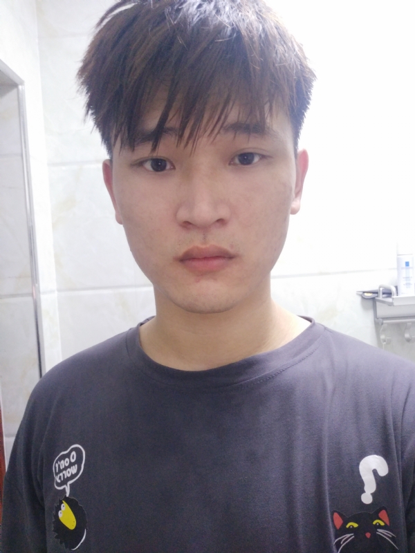 船长的第一张照片--肇庆中老年相亲网